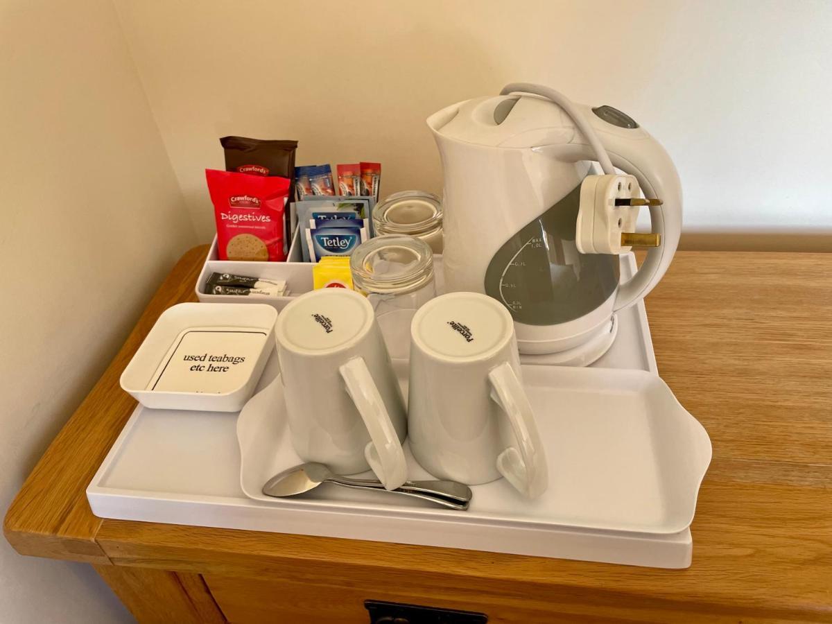 Sunset House Bed & Breakfast Newton Reigny Екстериор снимка