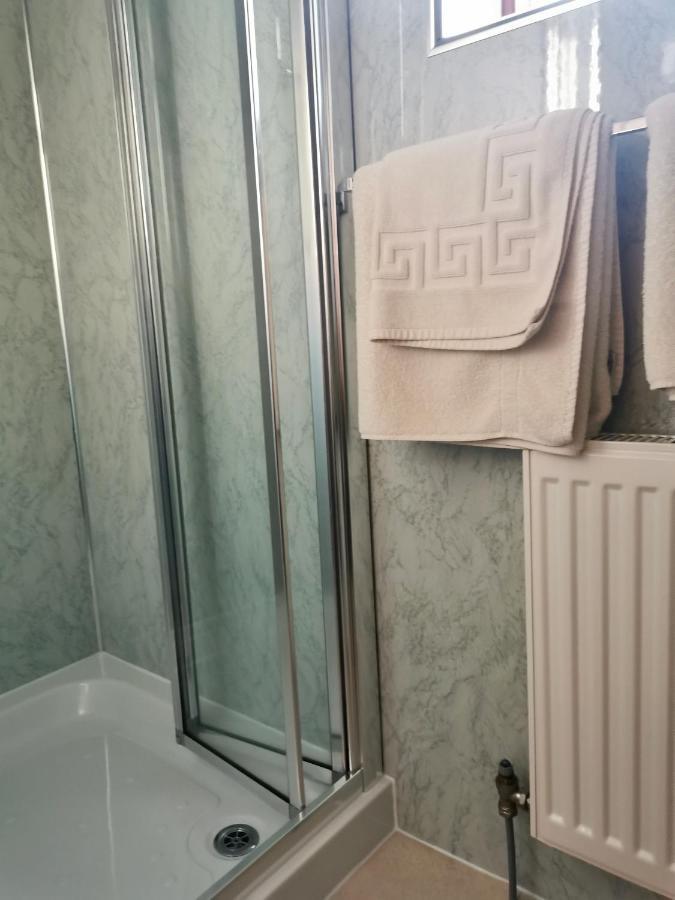 Sunset House Bed & Breakfast Newton Reigny Екстериор снимка