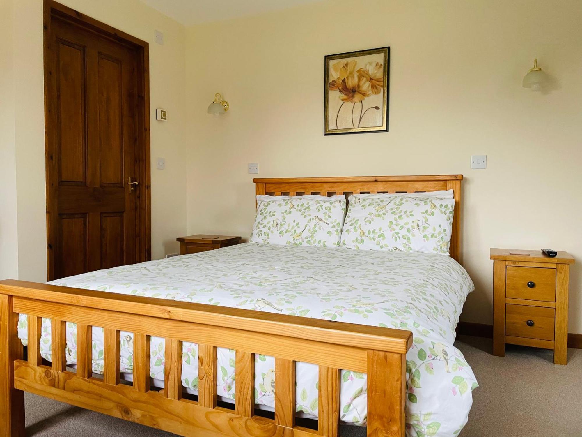 Sunset House Bed & Breakfast Newton Reigny Екстериор снимка